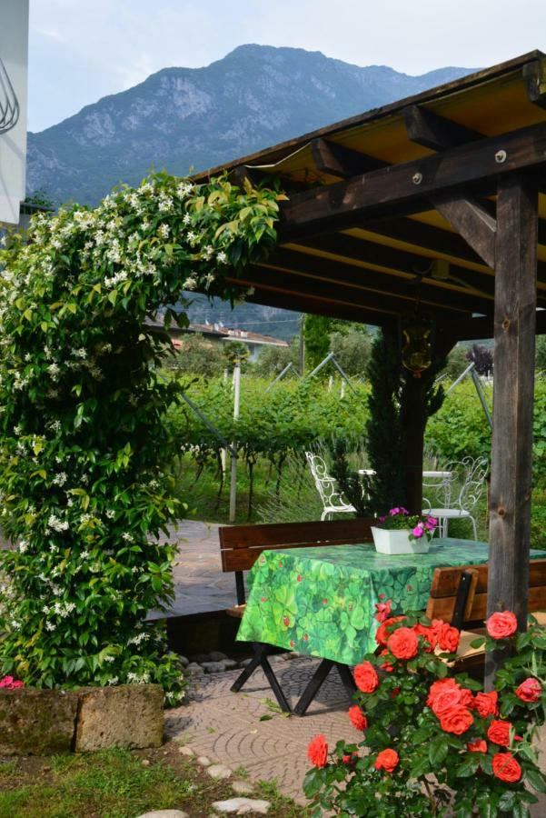 La Casa nel Verde Arco Esterno foto
